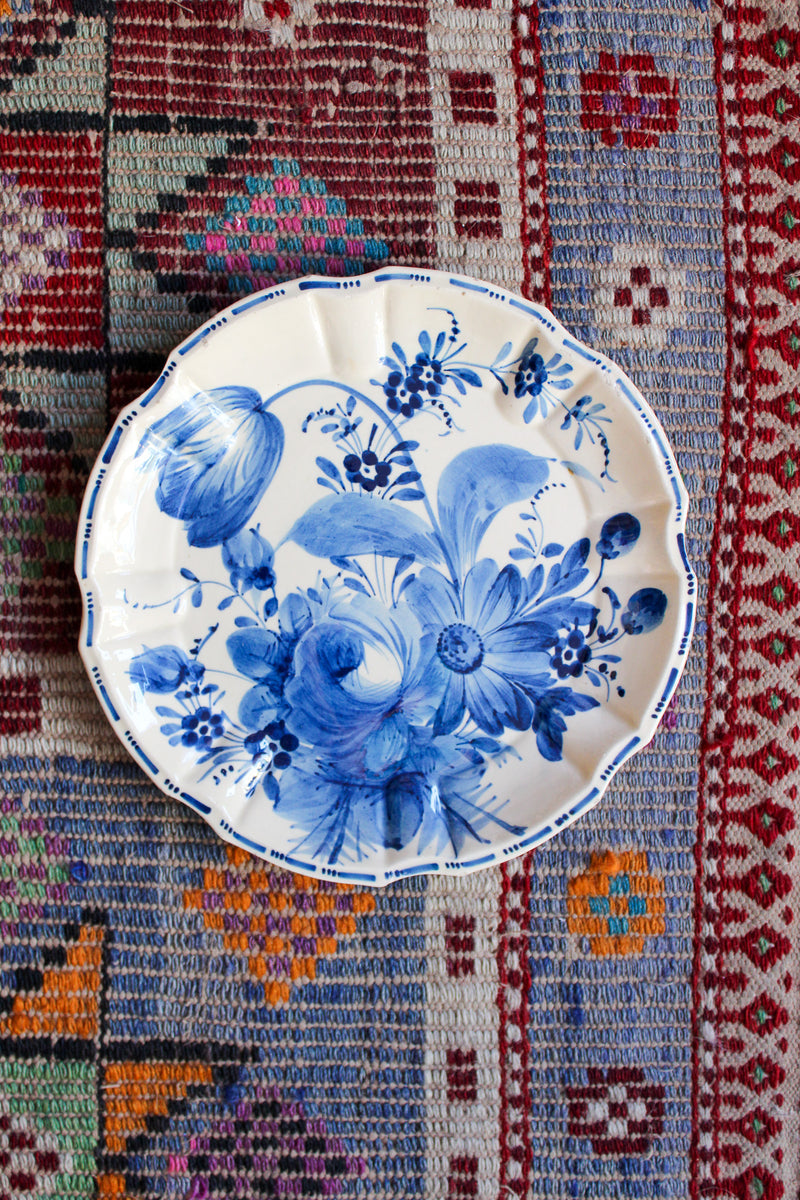 Vintage Italian Nove Rose Blue Floral Plates